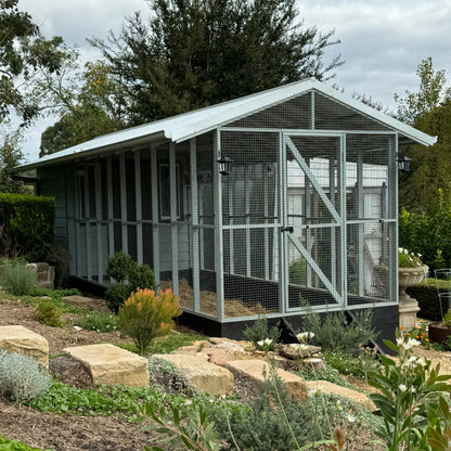 Chicken Coops, Pens & Runs