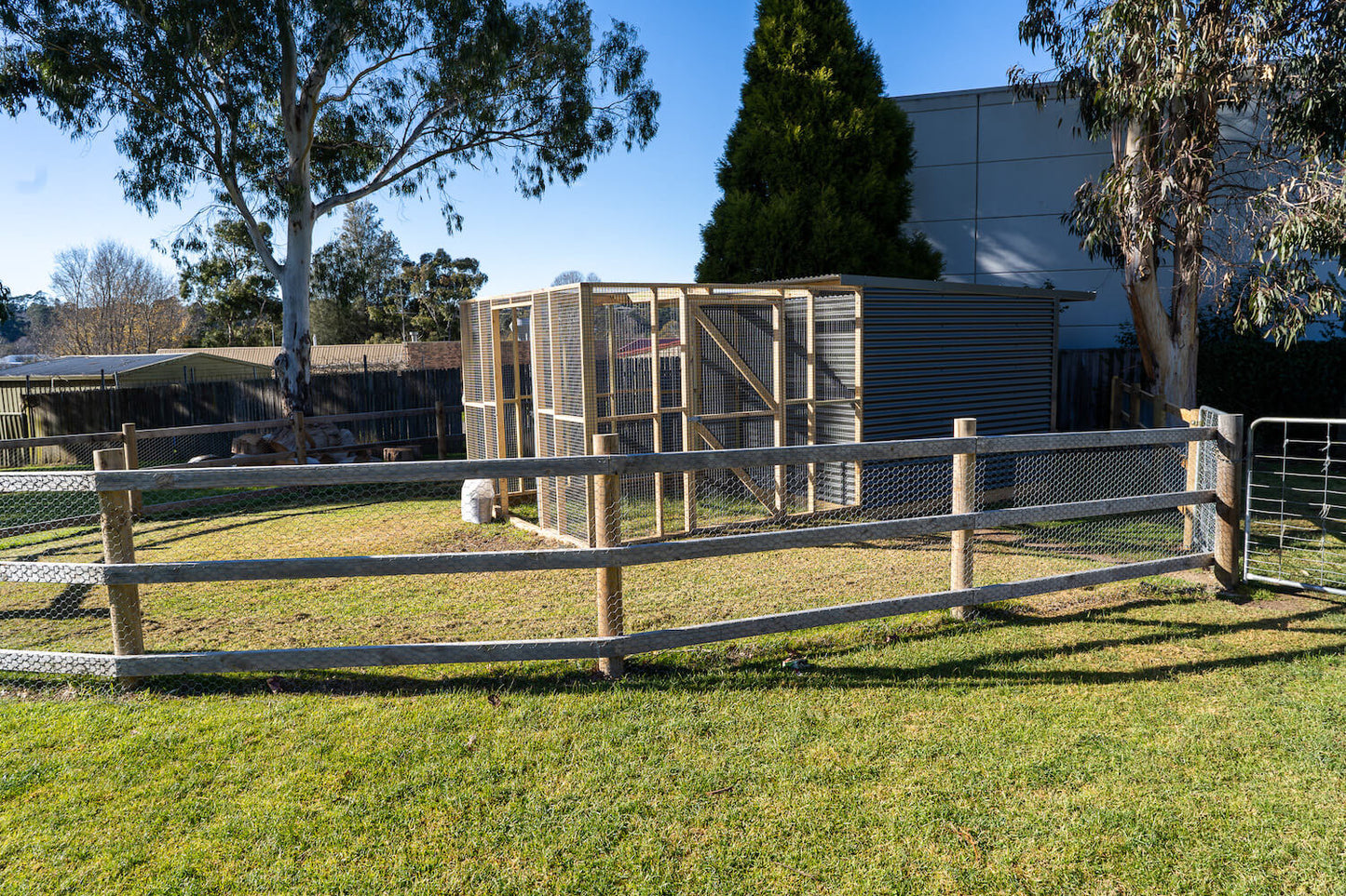 Chicken Coops, Pens & Runs